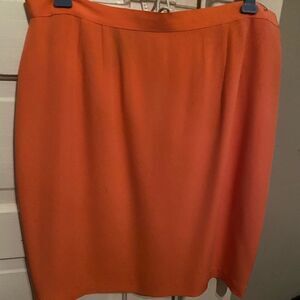 🍁 3/$20 NWT coral skirt